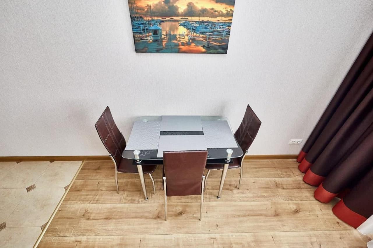 Ultracentral spacious apartment Chisináu Exterior foto